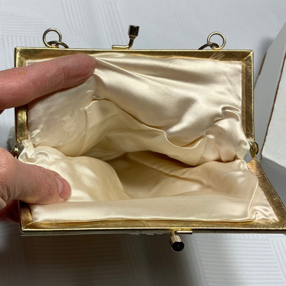 Bead and Sequin Vintage Evening Wedding Clutch - Picture 5 of 16